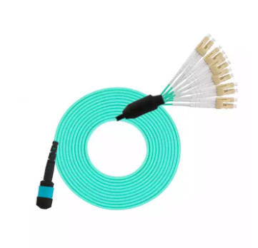 MPO UPC au noyau optique de la corde de correction de fibre de LC RPA MPO 12