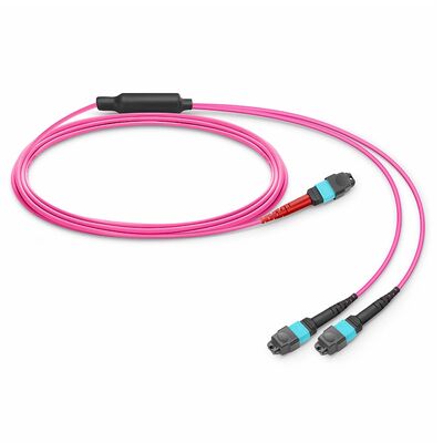 Qualité Cable de rupture MTP avec fibre OM4 et gilet de sécurité incendie OFNP doté d'une faible IL de 0,35 dB Usine
